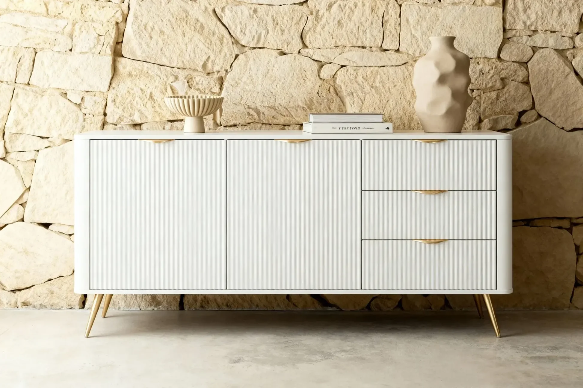 Le buffet : un meuble discret qui structure la maison