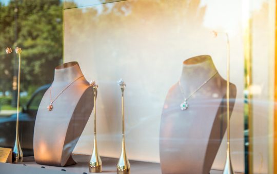 Comment choisir un bijou porte-bonheur chargé de sens ?